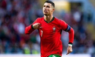 Ronaldo: 'Tôi là cầu thủ xuất sắc nhất lịch sử bóng đá, chấm hết!'