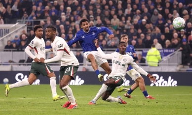 Thua thảm Everton, Chelsea chìm sâu trong khủng hoảng