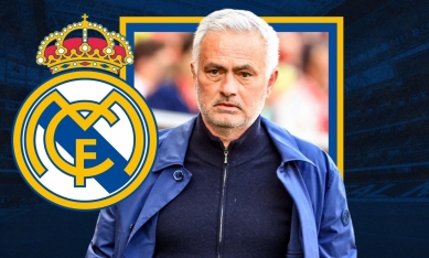 HLV Jose Mourinho ra tuyên bố bất ngờ về việc tiếp quản Real Madrid