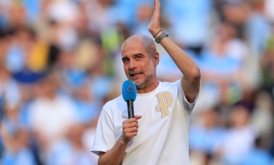 HLV Pep Guardiola nói lời sau cuối đầy cảm động với Man City