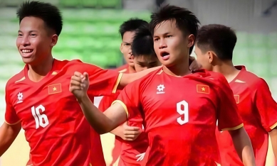 CĐV Thái Lan dậy sóng khi Việt Nam thua 0-3 ở vòng loại châu Á