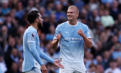 Haaland tỏa sáng, Man City xây chắc ngôi đầu Ngoại hạng Anh