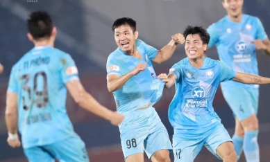 Xuân Son kém duyên, siêu phẩm 30m cứu nguy Nam Định