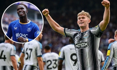 Bảy phút điên rồ của Newcastle, Everton khiến Ngoại hạng Anh sôi sục