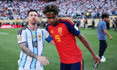 Messi nói gì với Yamal trong khoảnh khắc chuyển giao gây sốt World Cup 2026?