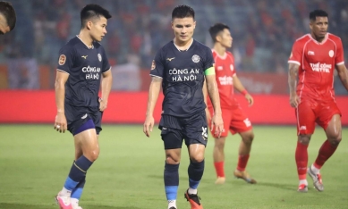 Quang Hải hé lộ cách CAHN vượt khó sau chiếc thẻ đỏ của Văn Hậu