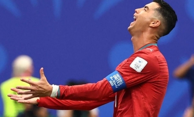 Ronaldo bị đánh giá tệ nhất sau trận hòa của Bồ Đào Nha