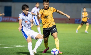 Ghi bàn phút cuối, Hà Tĩnh khiến Thanh Hóa lại lâm nguy