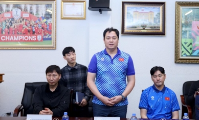 CHÍNH THỨC: HLV Hàn Quốc gia hạn hợp đồng với ĐT Việt Nam