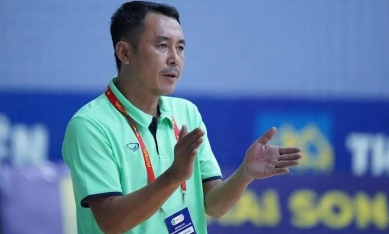 HLV tuyển Việt Nam nói lời thật lòng sau thất bại đậm 0-19