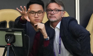 HLV Troussier sắp tái hợp trợ lý không thể thiếu ở ĐT Việt Nam