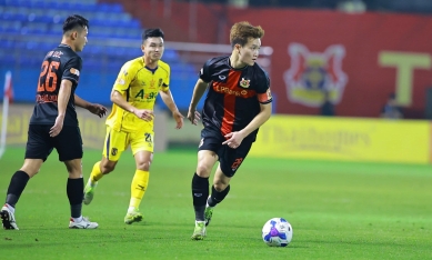 Trực tiếp bóng đá SLNA 0-0 Ninh Bình: Thế trận cởi mở