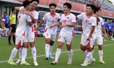 CĐV Đông Nam Á nhắc U23 Việt Nam liên tục khi U23 Thái Lan vào tứ kết ASIAD