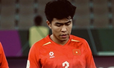 Lý Đức chính thức lên tiếng về tấm thẻ đỏ ở trận thua 0-3 Trung Quốc