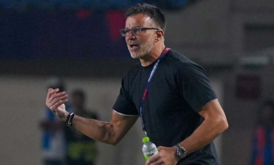 Thắng ĐT Việt Nam 2-0, Thái Lan vẫn khiến CĐV nổi giận: 'Đá thế này thì...'