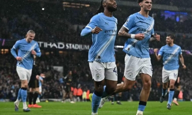 Thị uy sức mạnh, Man City áp sát ngôi đầu Arsenal