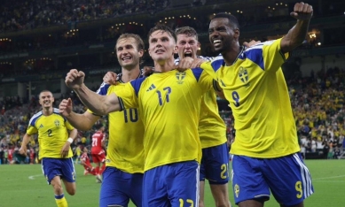 Gyokeres và Isak bùng nổ, Thụy Điển đại thắng ngày ra quân World Cup