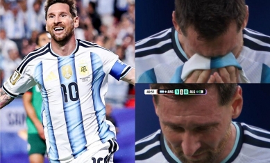 Messi bật khóc sau khi ghi bàn: 'Tôi đã trải qua những ngày...'
