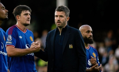 HLV Carrick: 'Tôi nghĩ MU đáng lẽ phải thắng'