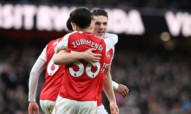 Arsenal bỏ xa Man City chín điểm tại Ngoại hạng Anh