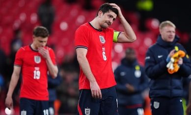 Bù giờ bùng nổ, Anh rơi chiến thắng trước Uruguay