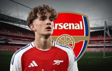 Thần đồng 15 tuổi đang 'gây sốt' tại Arsenal