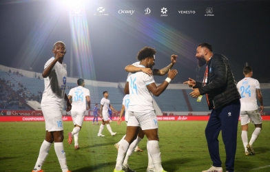 Lập cú đúp, Xuân Son được đội trưởng Nam Định hết lời tán dương