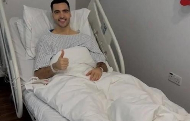 Thông điệp từ giường bệnh của trụ cột Arsenal