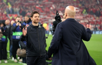 Xabi Alonso từ chối ông lớn nước Pháp