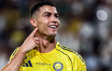 Cristiano Ronaldo được gọi là người ngoài hành tinh của bóng đá