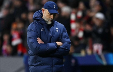 Thảm bại 2-5, lãnh đạo Tottenham họp khẩn về tương lai HLV Tudor