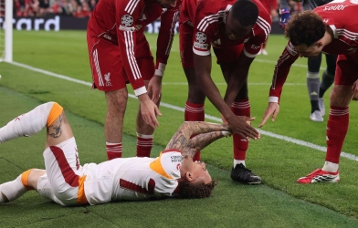 NÓNG: Liverpool nguy cơ bị kiện sau chiến thắng 4-0 tại C1