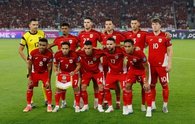 HLV World Cup ra mắt với 'đội hình 1.000 tỷ' của Indonesia