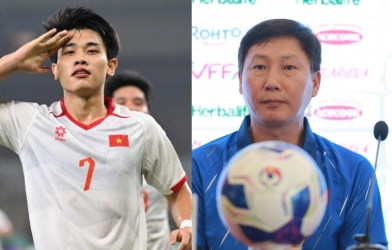 HLV Kim Sang Sik nhắc đến Đình Bắc trước trận đấu Malaysia