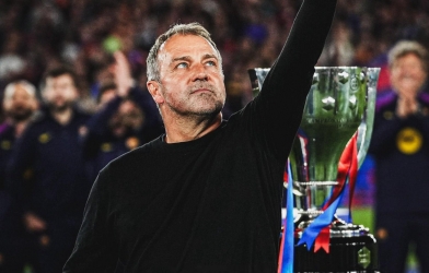 HLV Hansi Flick nói điều đặc biệt sau khi Barca quật ngã Real để vô địch
