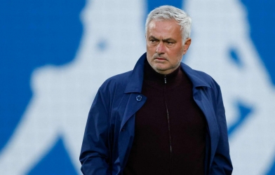 Bất bại cả mùa đội của Mourinho mất vé dự Champions League