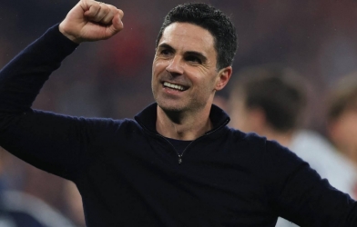 Arsenal tăng tốc gia hạn với ngôi sao khiến Saliba phải thán phục