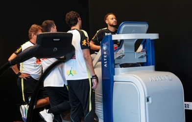 Neymar sử dụng công nghệ 'vũ trụ' để phục hồi chấn thương
