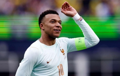 Mbappe tự phê bình bản thân trước ngày Pháp ra quân World Cup