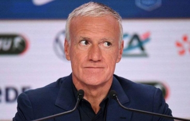 CHÍNH THỨC: HLV Deschamps đi vào lịch sử World Cup