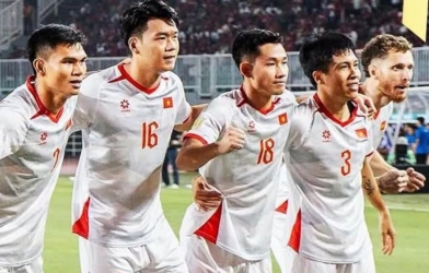 Báo Hàn ca ngợi HLV Kim Sang-sik sau kỳ tích lịch sử cùng tuyển Việt Nam