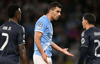 Rodri đổi ý, Barca bất ngờ vượt mặt Real trong cuộc đua bom tấn