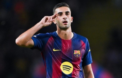 Barca chơi nước cờ khôn ngoan trong thương vụ Torres với PSG