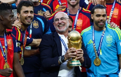 Vô địch World Cup 2026, HLV Tây Ban Nha sắp nhận 'siêu hợp đồng'