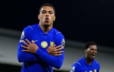 Bom tấn 117 triệu Euro của Chelsea đi vào lịch sử ngay trận đầu tiên
