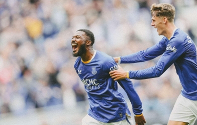 Tân binh Everton: 'Tôi cảm giác như đã thắng MU'