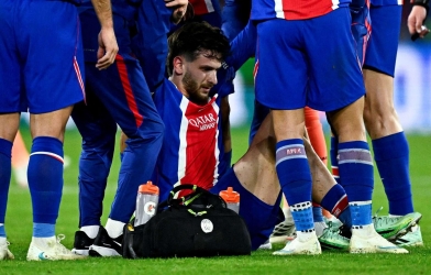 NÓNG: Sao PSG nguy cơ đứt dây chằng sau chiến thắng trước Barca