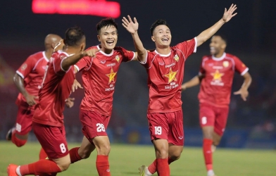 Hà Tĩnh hạ gục Hải Phòng phút cuối, cuộc đua top đầu thêm nóng