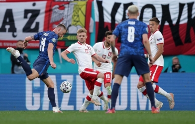 Sao Inter Milan vuốt bóng đẳng cấp, nhấn chìm 10 người của Ba Lan