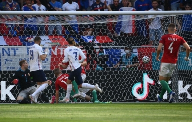 Mbappe vô duyên, ĐT Pháp gây thất vọng tràn trề trước Hungary